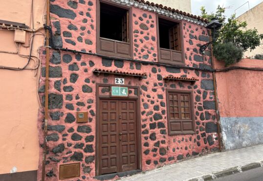 Historic house with rental licence