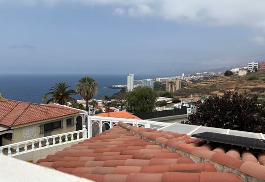Semi detached house with sea views and pool