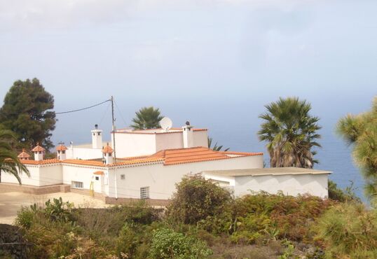 Enchanting finca with impressing views